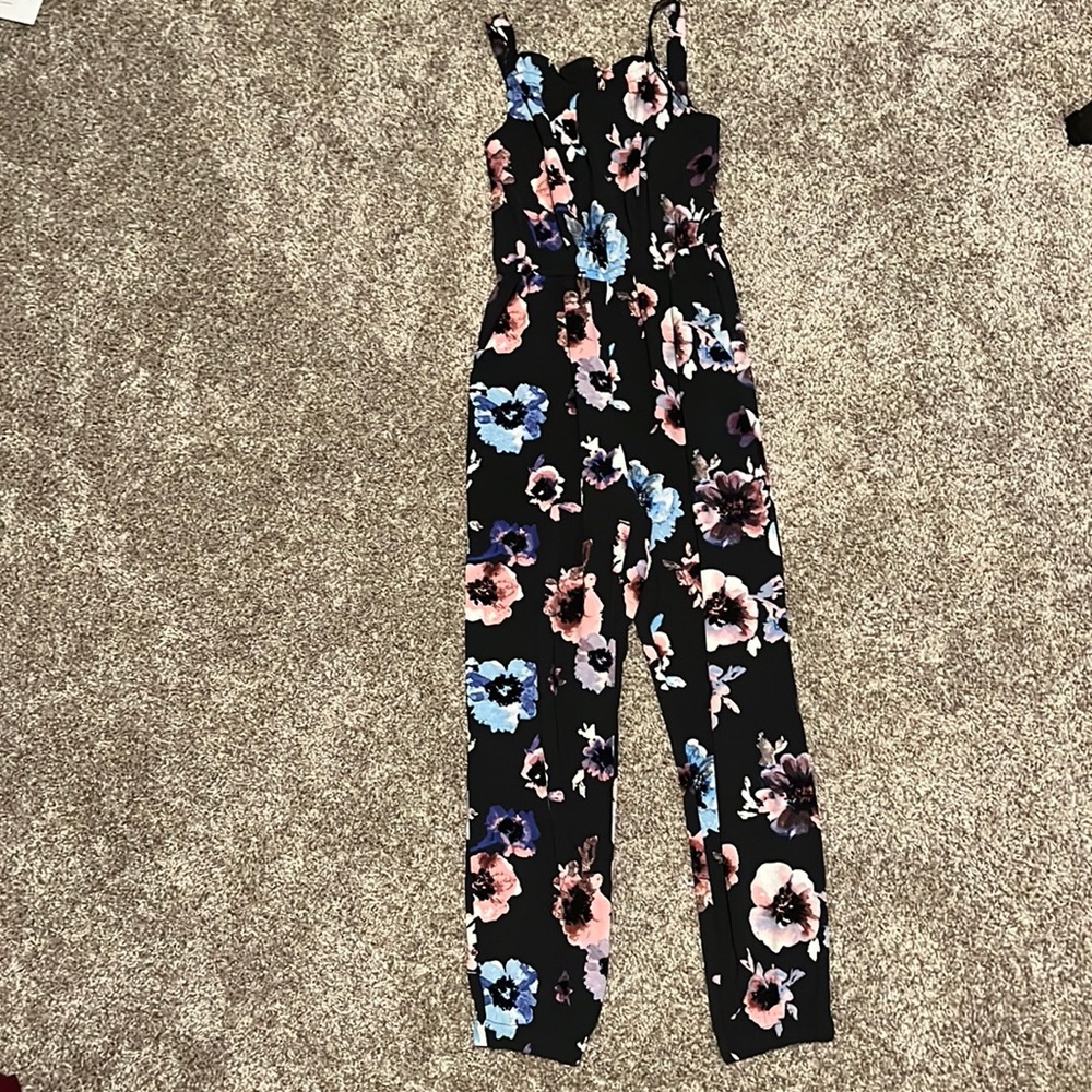Girls H&M Floral Jumpsuit size 8